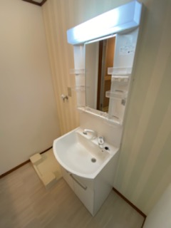 サニーＭＩＹＡＭＡ0102号室 洗面