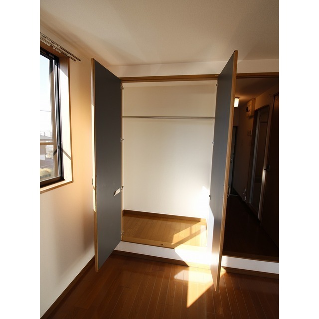 アムール Arai201号室 内観