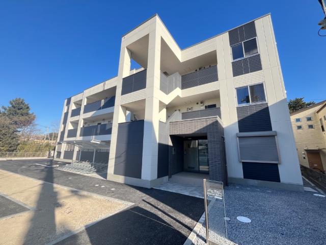 カーネル　ベイス102号室 外観写真（昼）