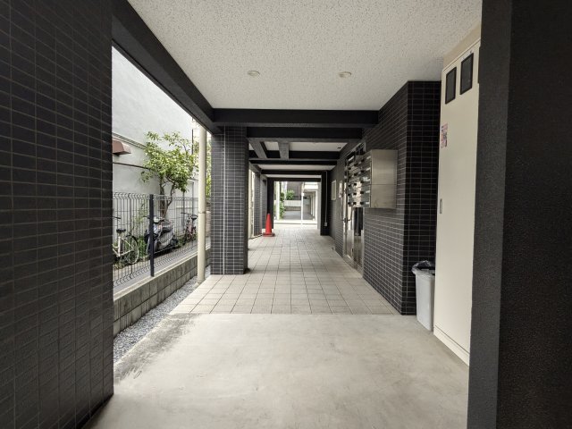 ブロッサムテラス池上303号室 エントランス