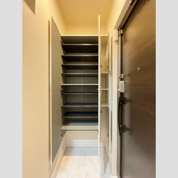 WINGS シューズクローゼット