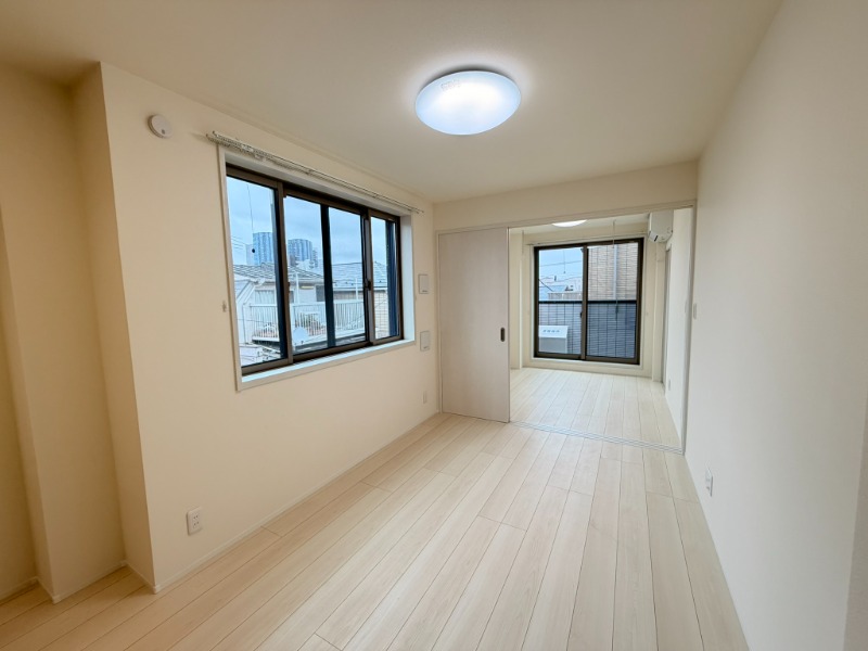 LITERA GROVE3階 内観