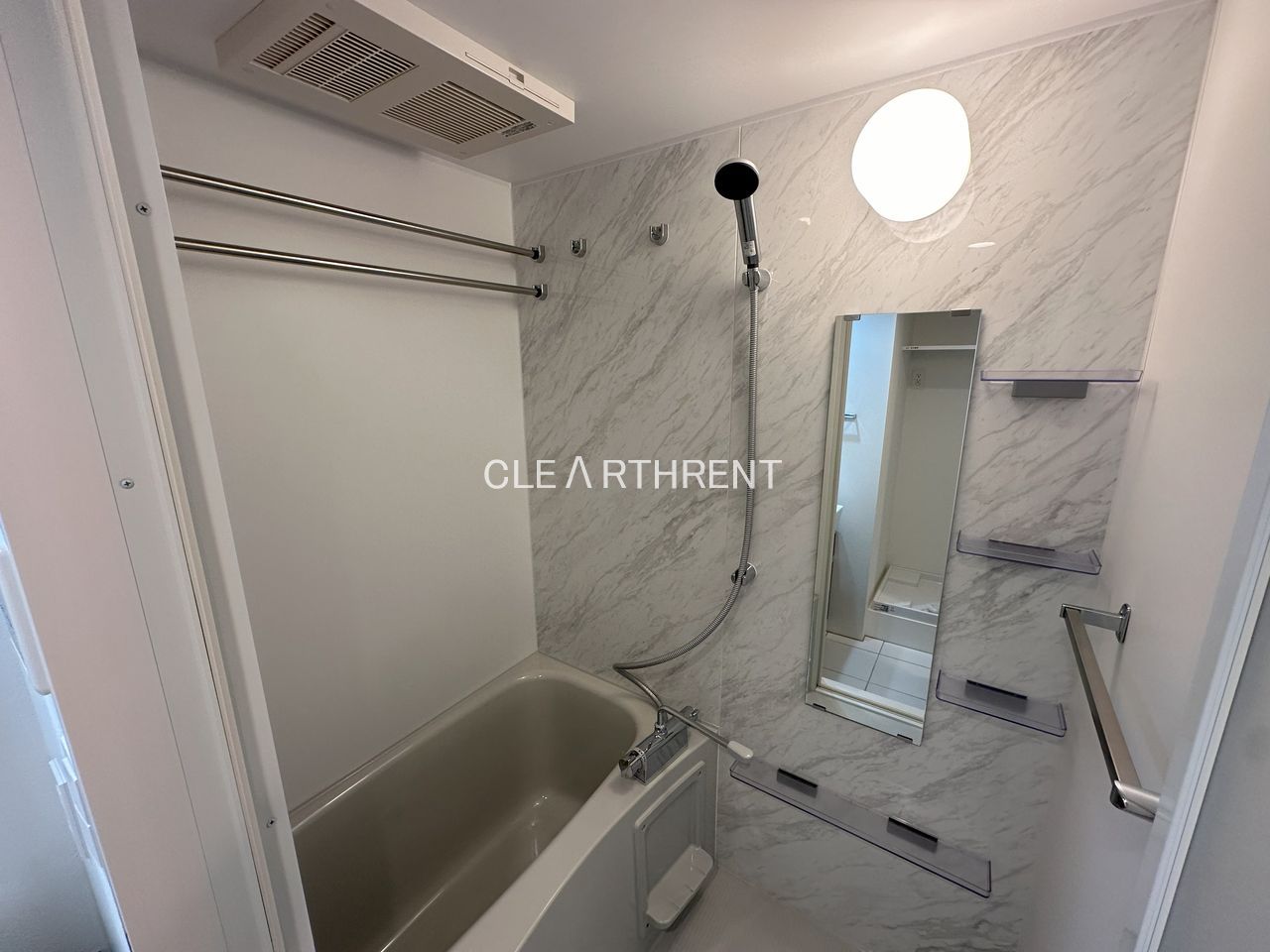 Ｐｒｉｍａｌ 石神井公園1階 浴室乾燥機付きバスルーム