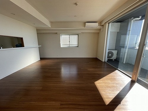 ブランズ調布サザンプレミアム リビング・ダイニング　（内装前）