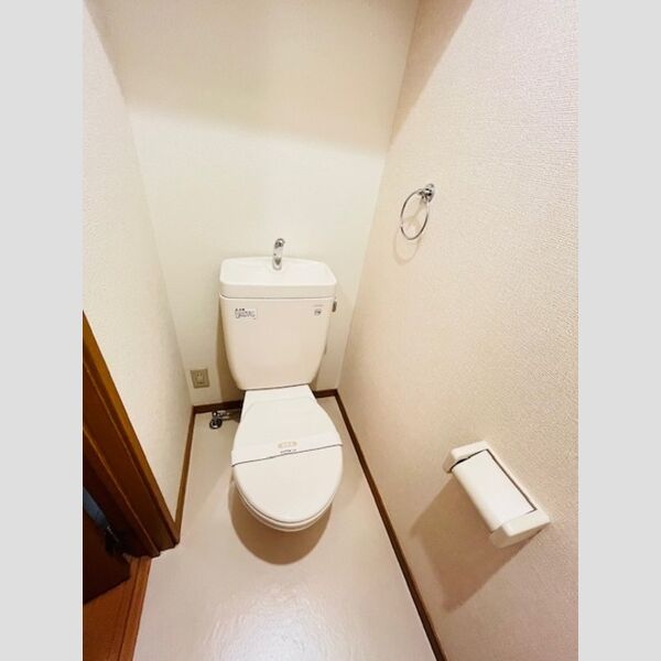 フレアウエスト201号室 同建物別部屋の参考画像