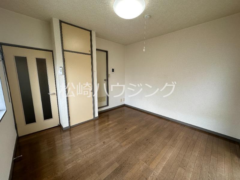 トーアハイツ2階 内観