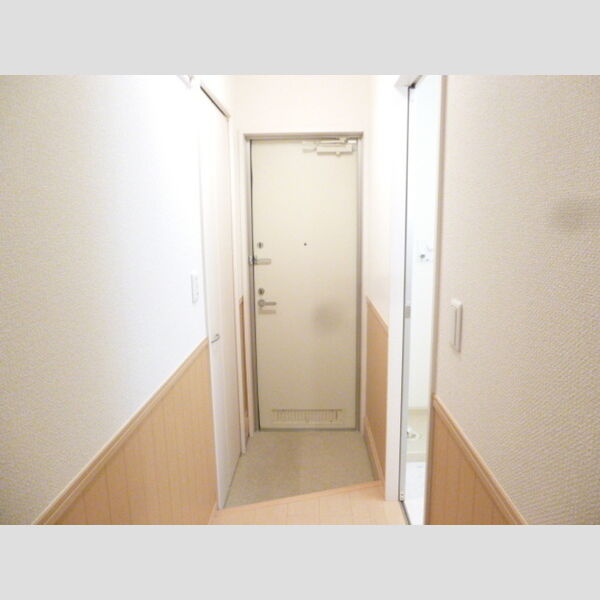 ロイヤルパレス市川 玄関