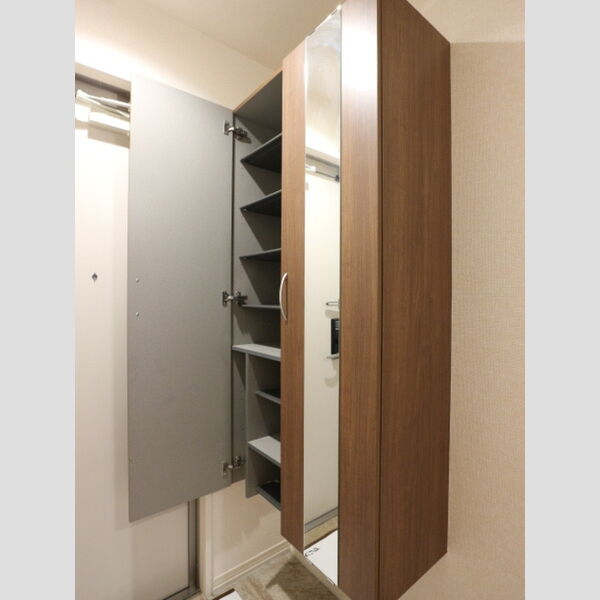 エスポワール　E203号室 シューズボックス