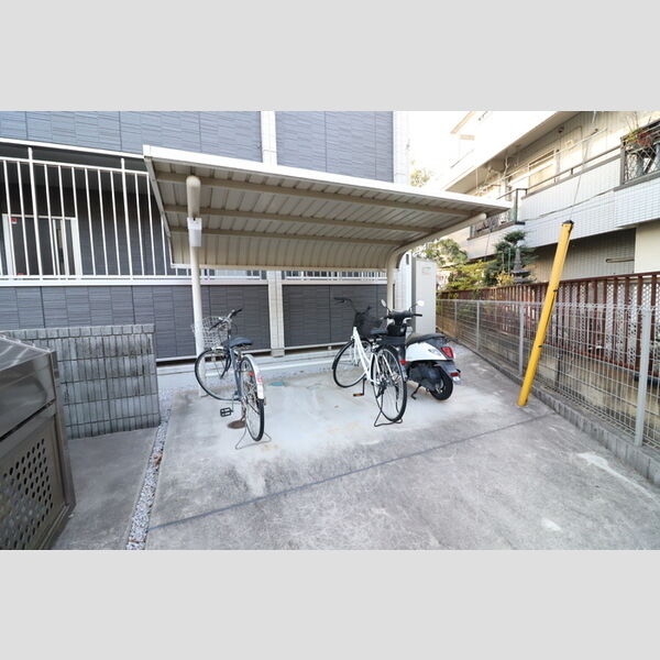 グレイスハウス 駐輪場