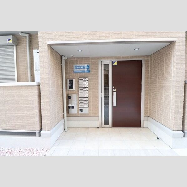 ラグナ　ヴィラ エントランス