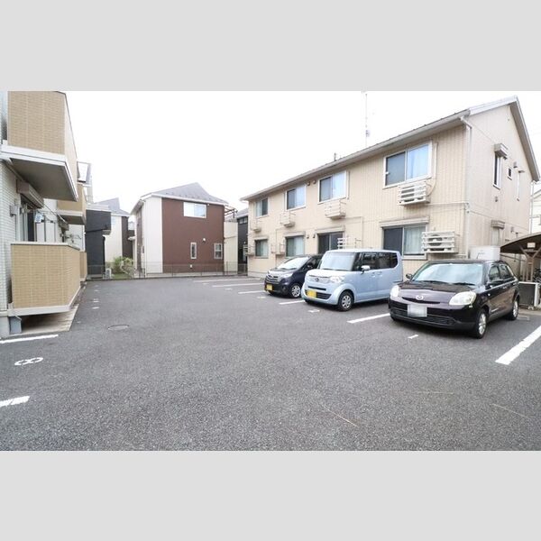 メゾンゴールド　Ⅴ 駐車場