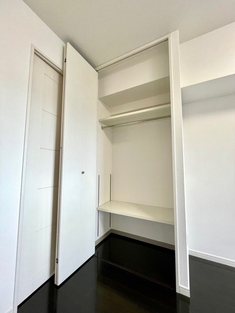 レジディア多摩川4階 収納