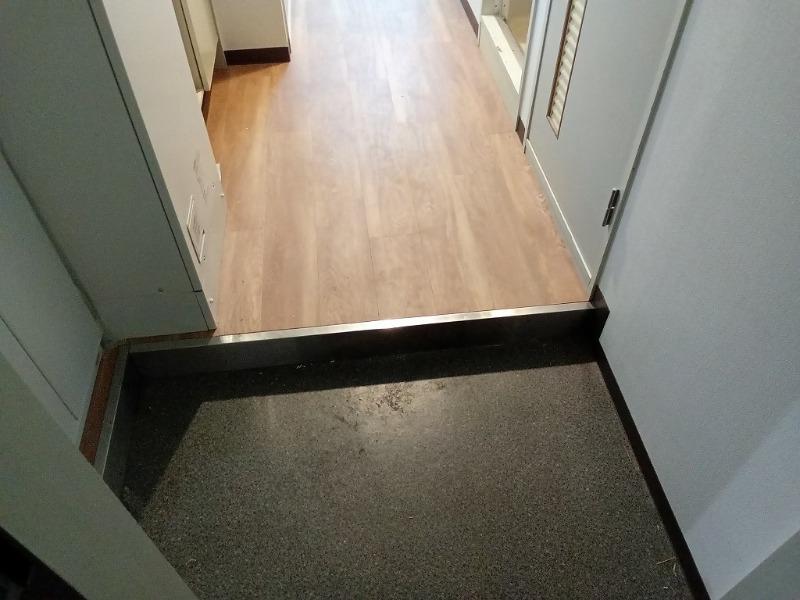 フジマンション末広(E-103) 玄関