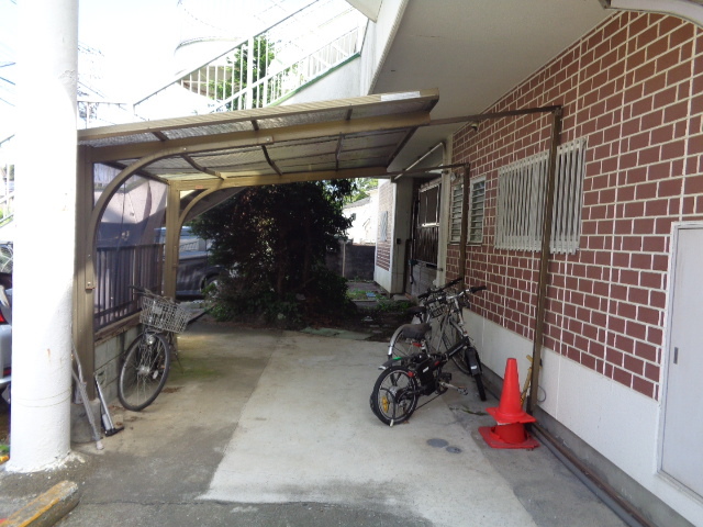 六幸館0203号室 エントランス