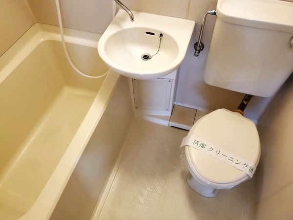 出浦マンション205号室 同建物別部屋の参考画像