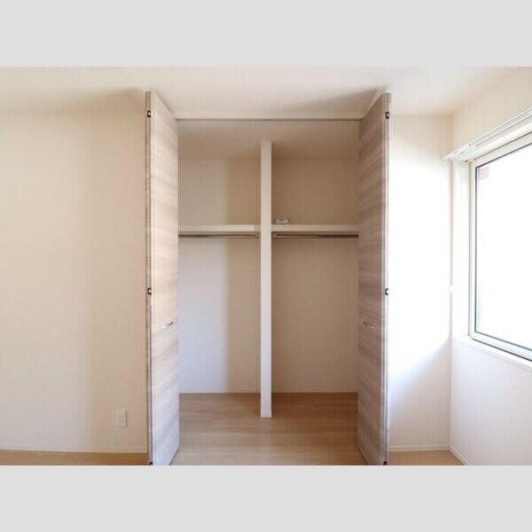 WEST COURT 楓 クローゼット