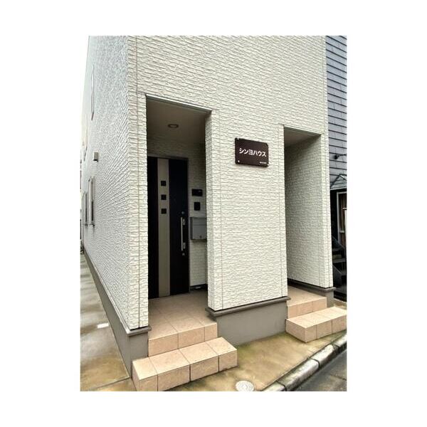 シンヨハウス エントランス