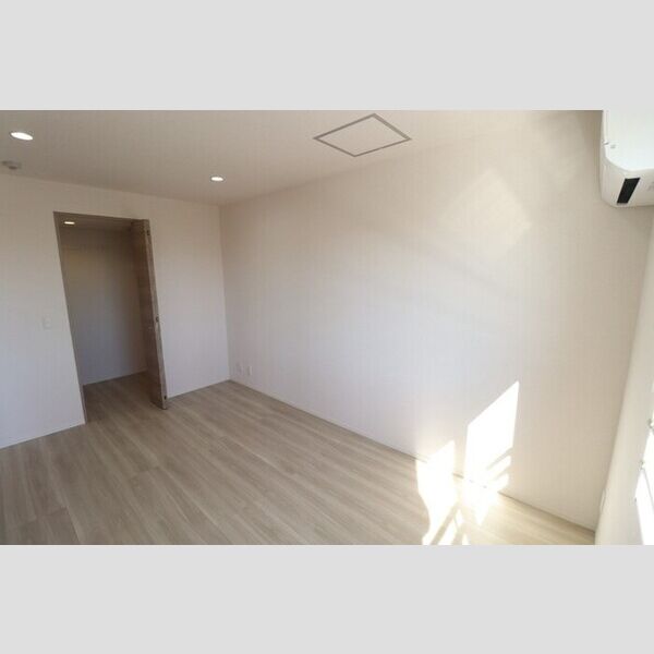 プレアデス301号室 洋室