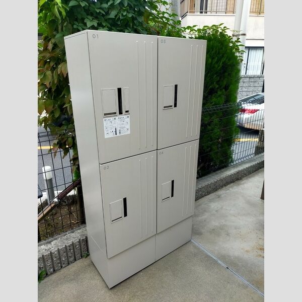 メゾンドール303号室 宅配ボックス