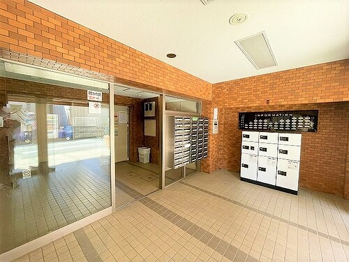 ライオンズマンション江古田第３０４０２号室 エントランス