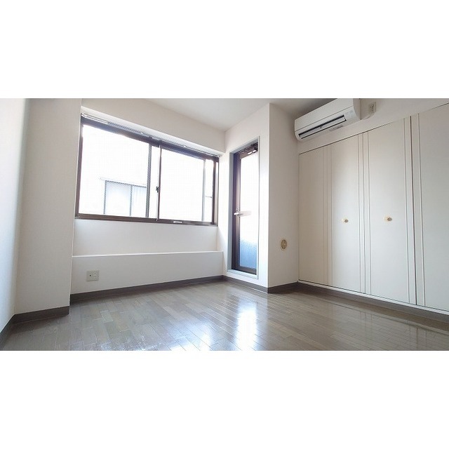 アベニール曙橋 リビング