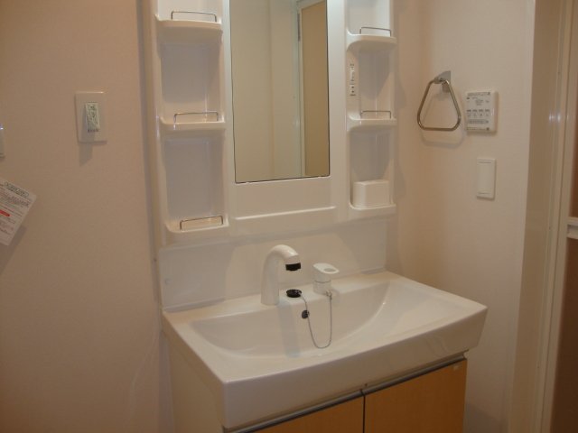 ルラーシュ 洗髪洗面化粧台