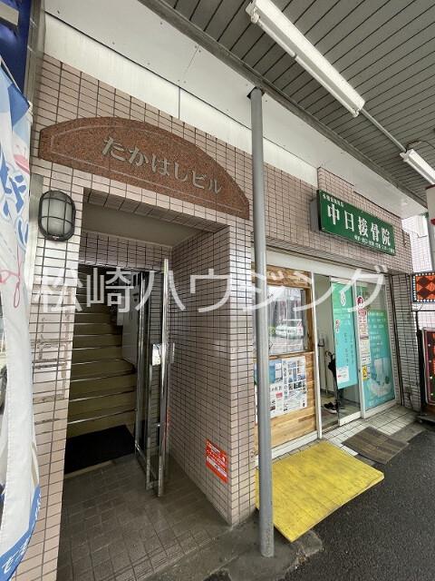 ユニヴェール エントランス