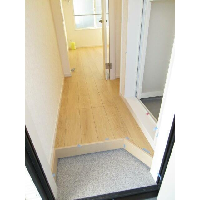 ネクサス新宿戸山公園202号室 玄関