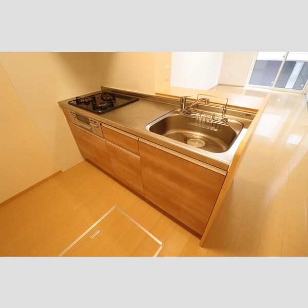 メルヴェーユ三郷中央　B105号室 対面キッチン