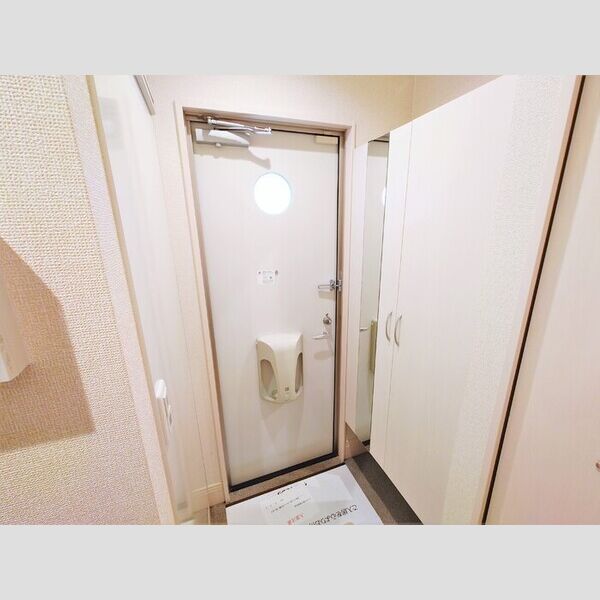 サウスタウンH.T102号室 玄関