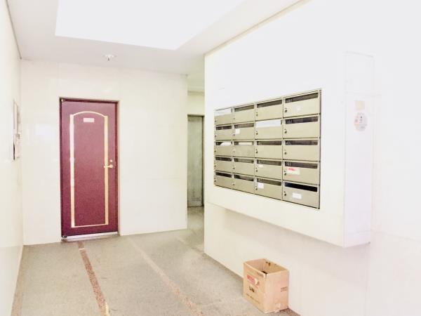 サンモール鈴木5階 エントランス