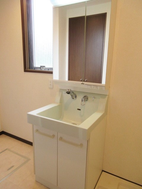 Ｌｏｇｅｍｅｎｔ　Ｎｏｖｏｅ　（ロジュマンノーヴェ）　0602号室 ※別号室の参考写真です(現況優先・仕様違いの場合あり)