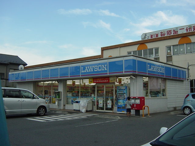 グランシャリオ Ｂ コンビニまで240ｍ