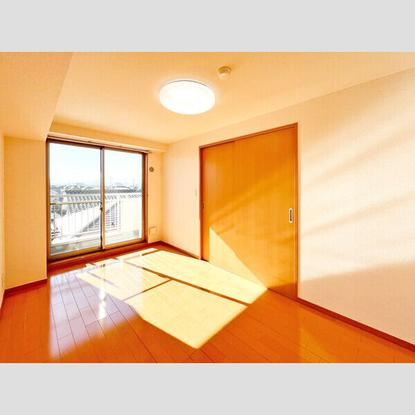 シャインヒル　Ⅲ303号室 洋室