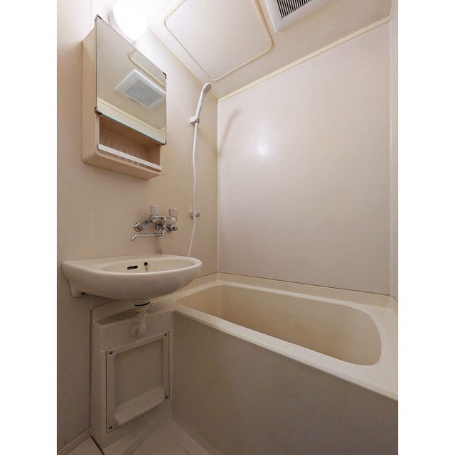 ステラレジデンス横浜415号室 お風呂