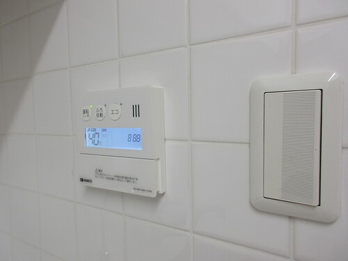 ライオンズステーションタワー松戸9階 給湯器　※前回募集時／2024年2月の写真