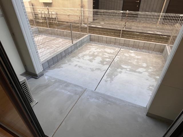ソラナ宮本103号室 専用庭