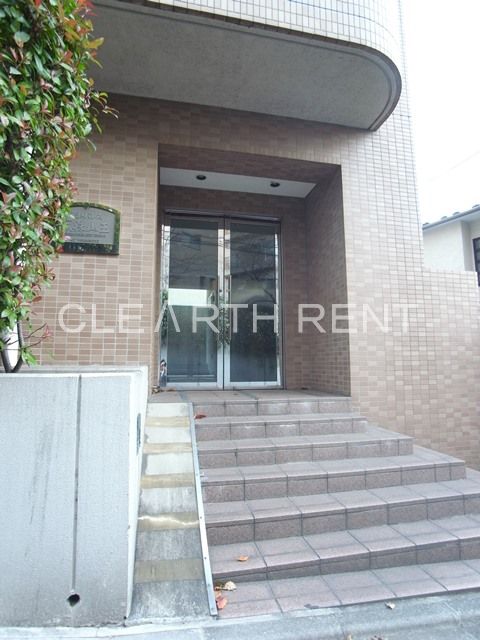 菱和パレス大森山王1階 お洒落なエントランス