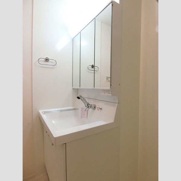 BLESS湘南藤沢 洗髪洗面化粧台