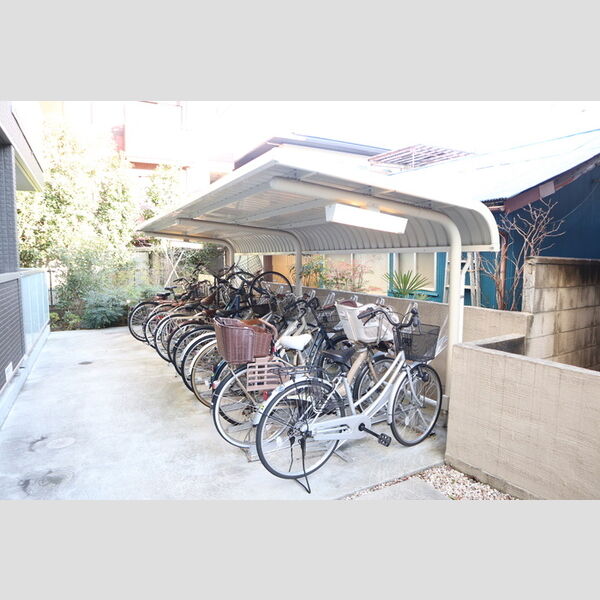 サニーハイム 駐輪場