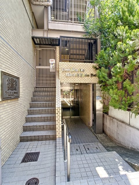 ライオンズマンション西新宿第八 エントランス