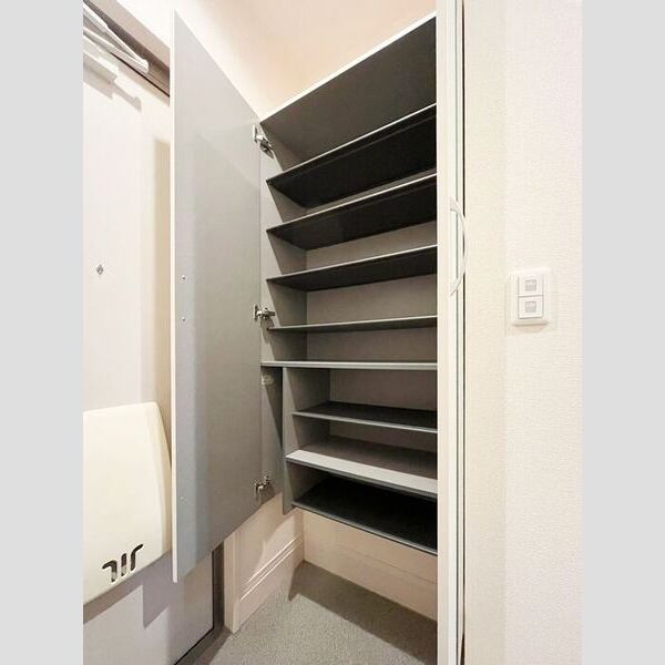 セジュールアン ラビ101号室 シューズボックス