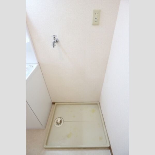 ル・モンテスト　F101号室 室内洗濯機置場