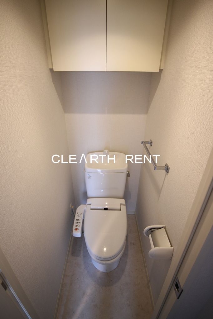 パレステュディオ赤坂弐番館3階 温水洗浄便座/吊戸棚付き