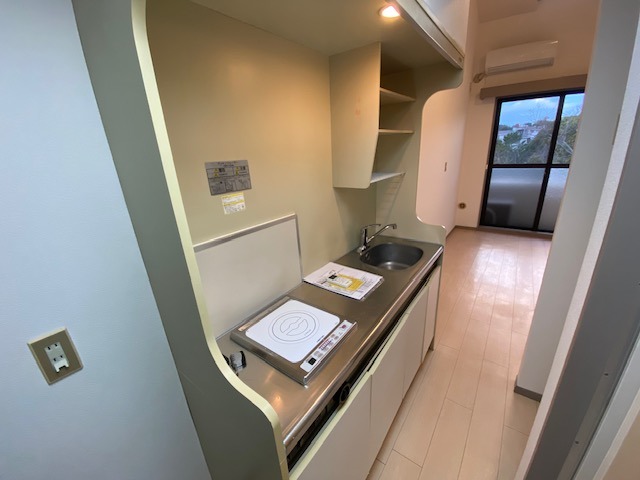 ユーコート鶴ヶ峰(E-195)3階 キッチン