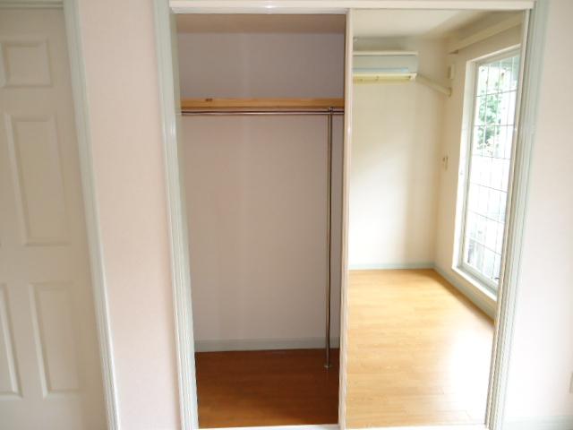 メゾンコリーヌ クローゼット