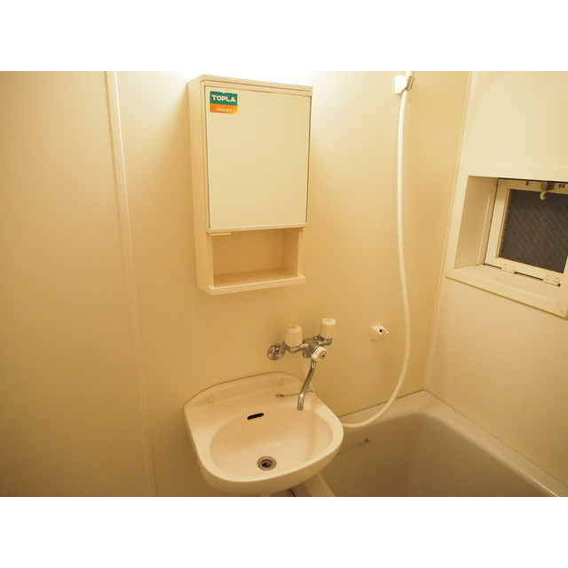 ハイツ幸野 鏡＆収納付き