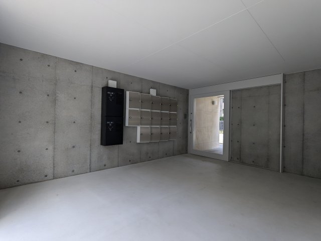 ルーデンス本蓮沼Ⅱ0301号室 エントランス