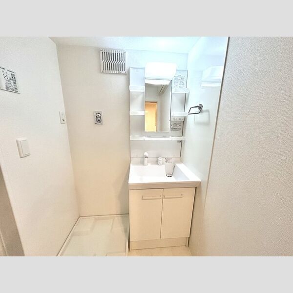 ミーツⅢ305号室 洗面所