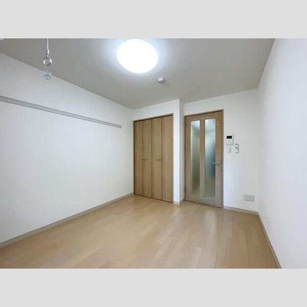 S-FORT船橋海神405号室 玄関